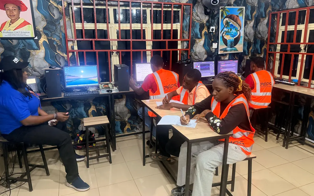 Students at their computers in the Aries Design Academy studio